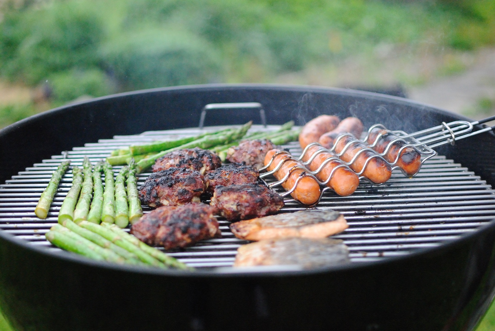 the-best-barbeque-of-the-season-how-to-do-it-right-mesa-awning